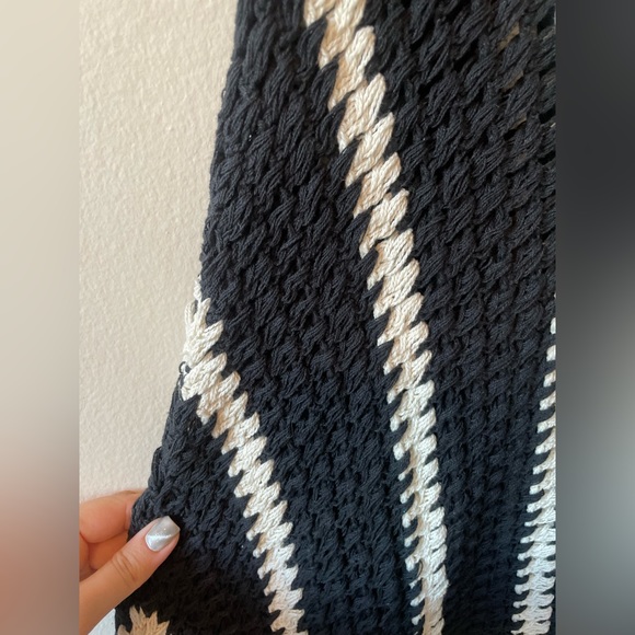 New without tag Anthropologie crochet poncho top - Picture 7 of 7